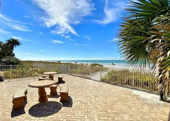 The Pointe #401 Holiday home *