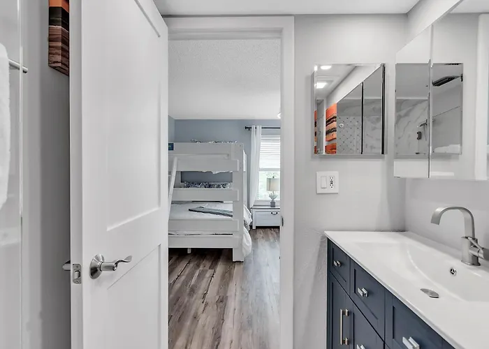 The Pointe #401 Holiday home *